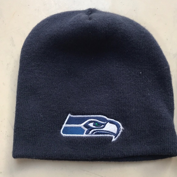 Set of Seattle Seahawks beanies - Picture 2 of 4